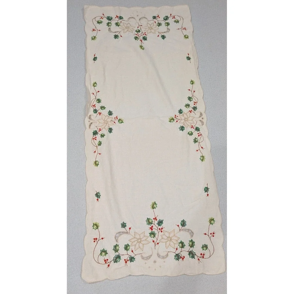 Christmas Table Linens Lot 3pc White Red Green Excellent Holiday Decor